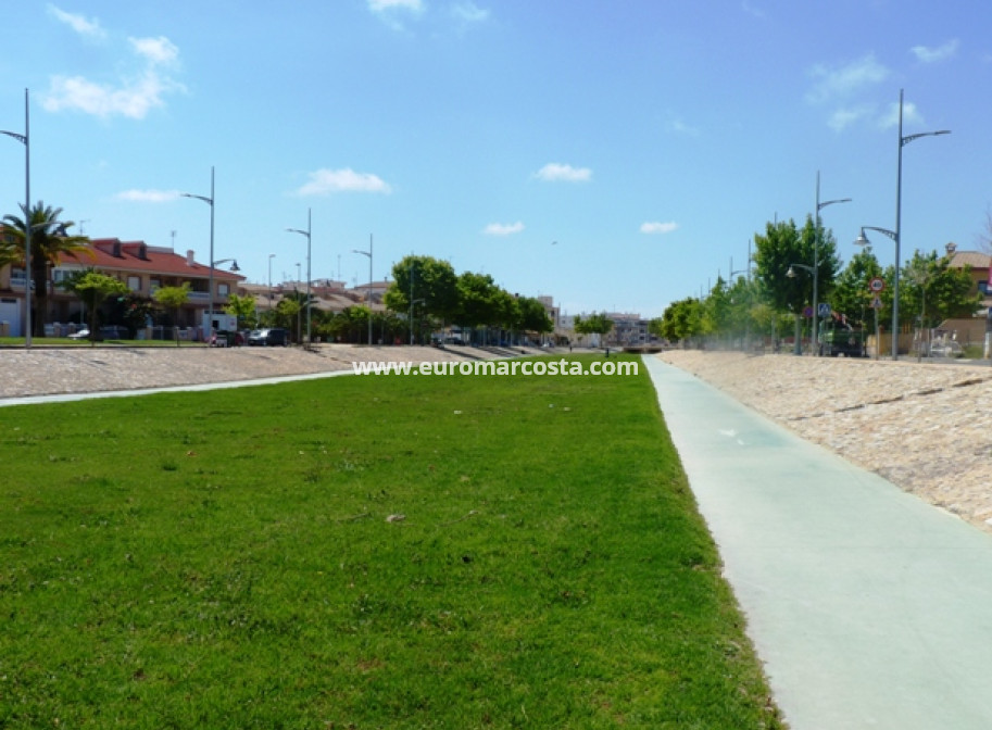 Nueva construcción  - low-bungalow - Pilar de la Horadada