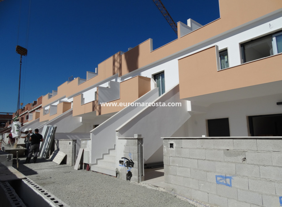 Nueva construcción  - low-bungalow - Pilar de la Horadada
