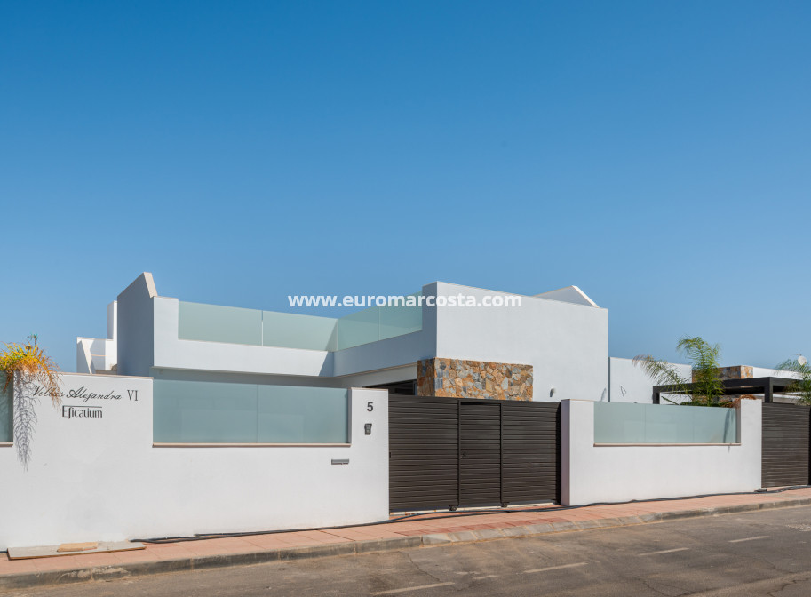 Nueva construcción  - detached - Los Alcazares - Murcia