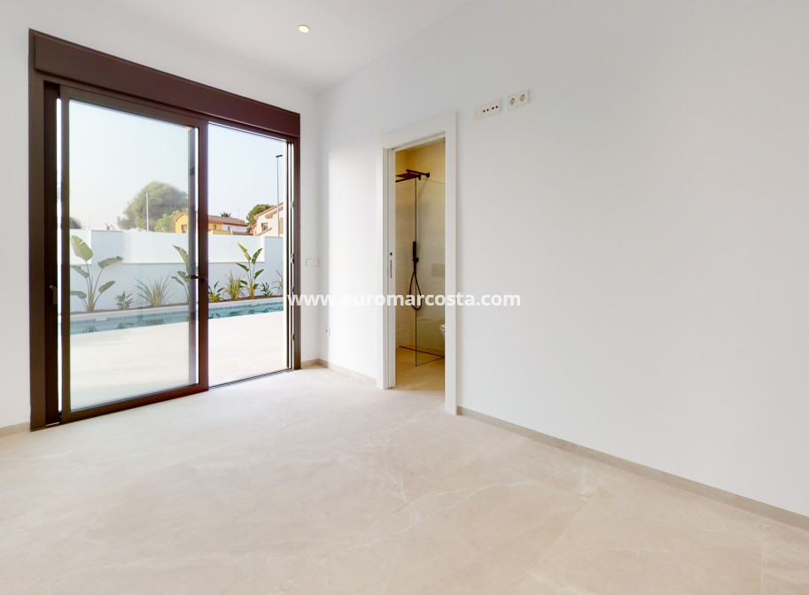 Nueva construcción  - detached - Los Alcazares - Murcia
