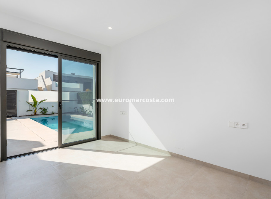 Nueva construcción  - detached - Los Alcazares - Murcia