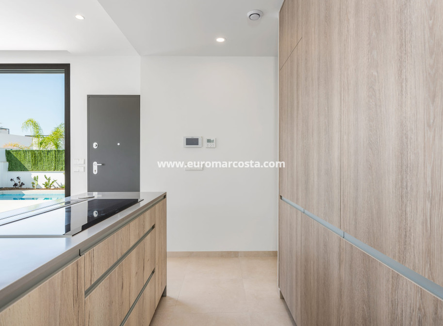 Nueva construcción  - detached - Los Alcazares - Murcia
