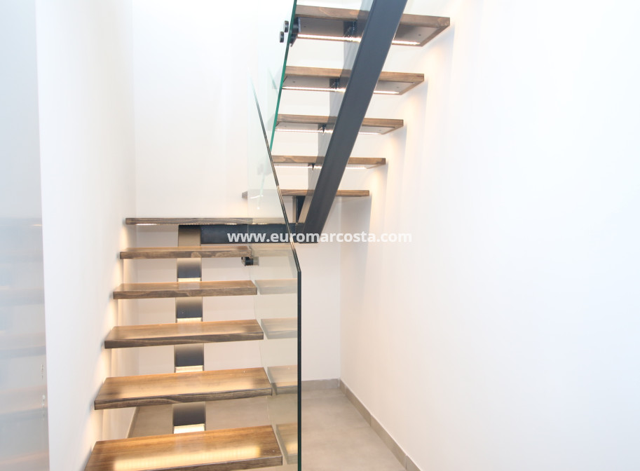 Nueva construcción  - detached - Pilar de la Horadada