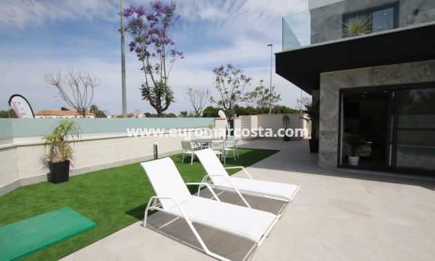 Nueva construcción  - detached - Pilar de la Horadada