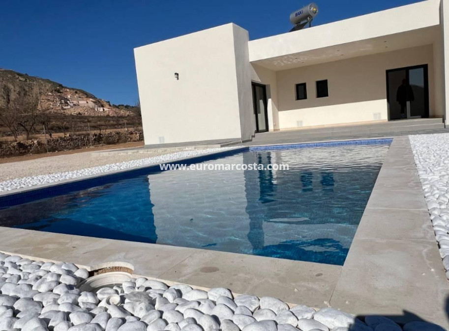 Nueva construcción  - detached - La Canalosa - Alicante