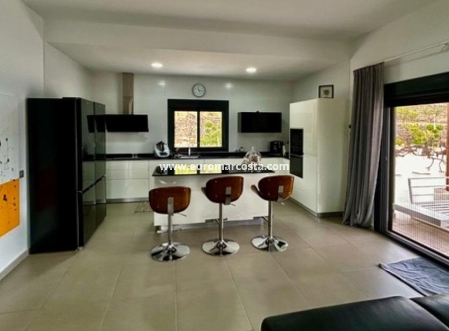Nueva construcción  - detached - La Canalosa - Alicante