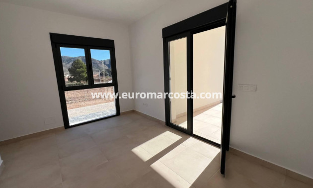 Nueva construcción  - detached - La Canalosa - Alicante