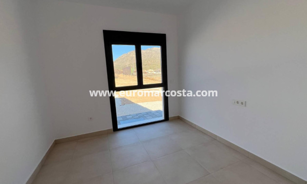Nueva construcción  - detached - La Canalosa - Alicante