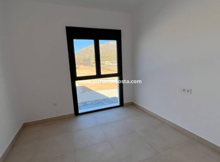 Nueva construcción  - detached - La Canalosa - Alicante