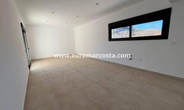 Nueva construcción  - detached - La Canalosa - Alicante