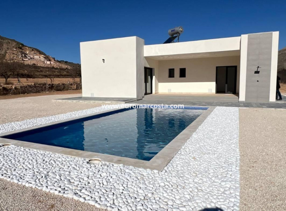 Nueva construcción  - detached - La Canalosa - Alicante