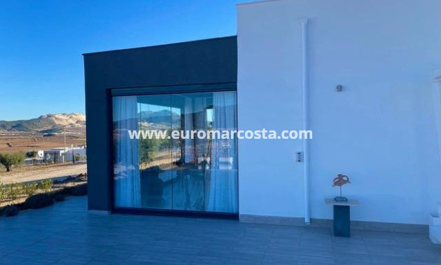 Nueva construcción  - detached - La Canalosa - Alicante