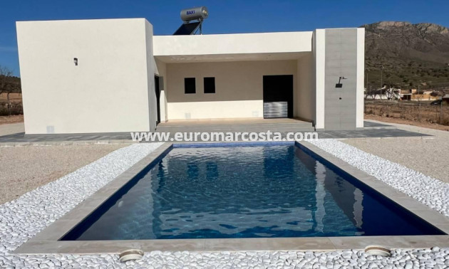 Nueva construcción  - detached - La Canalosa - Alicante