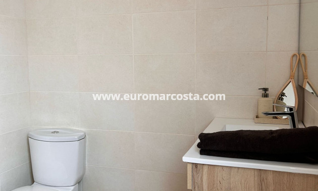 New Build - Apartment / flat - Orihuela Costa