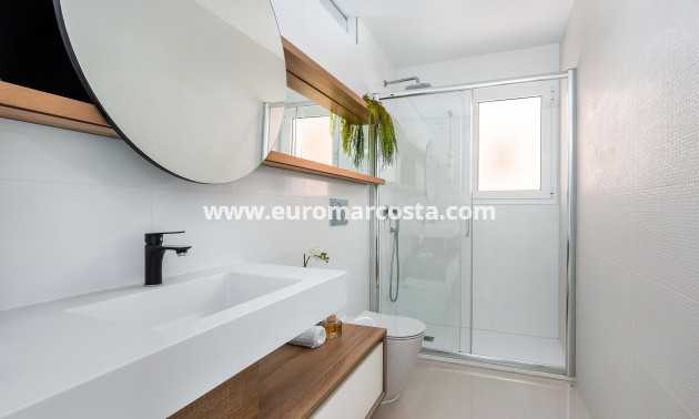 New Build - Apartment / flat - Rojales