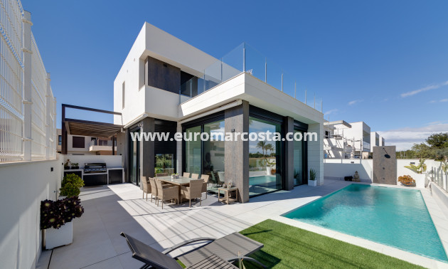 Nueva construcción  - detached - Pilar de la Horadada