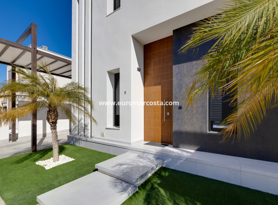 Nueva construcción  - detached - Pilar de la Horadada