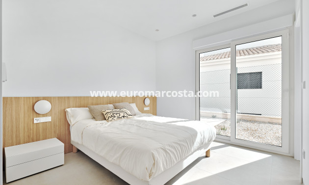 New Build - detached - Los Montesinos