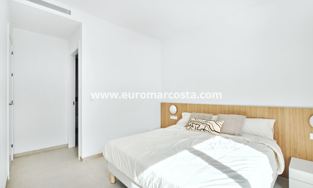 New Build - detached - Los Montesinos
