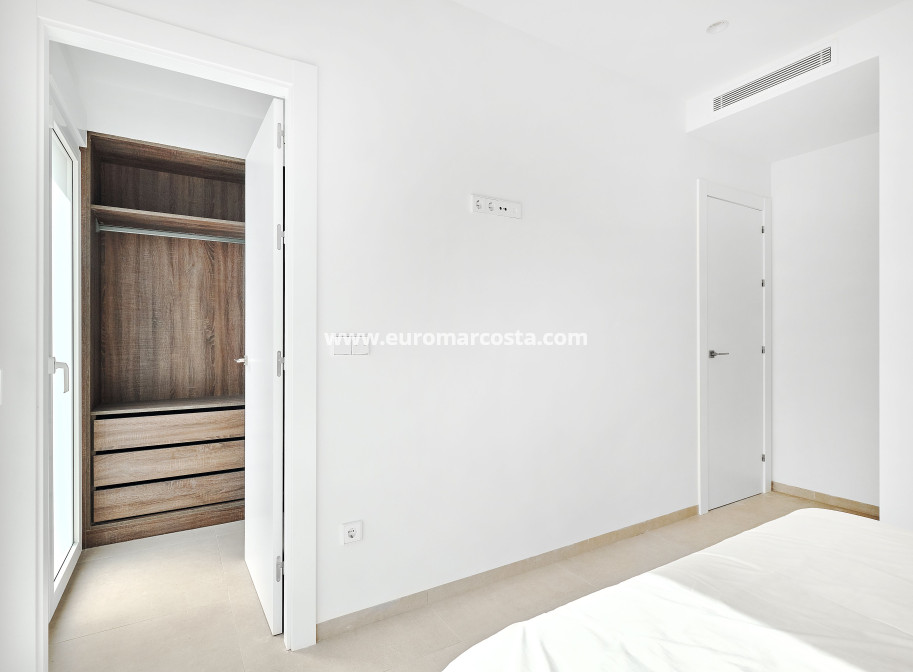 New Build - detached - Los Montesinos