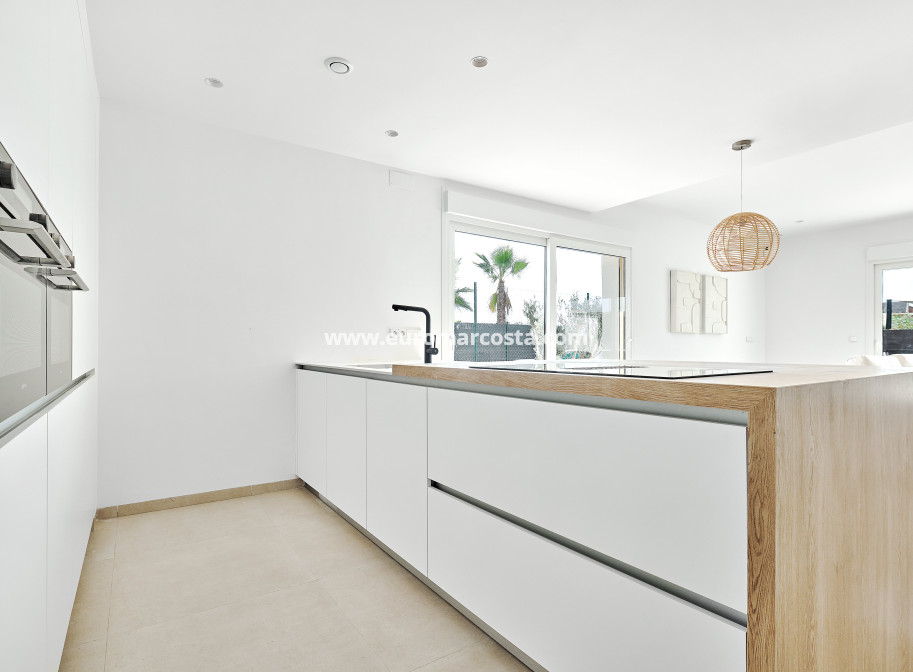 New Build - detached - Los Montesinos