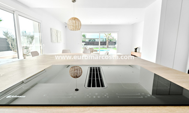 New Build - detached - Los Montesinos