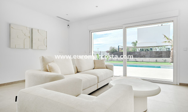 New Build - detached - Los Montesinos