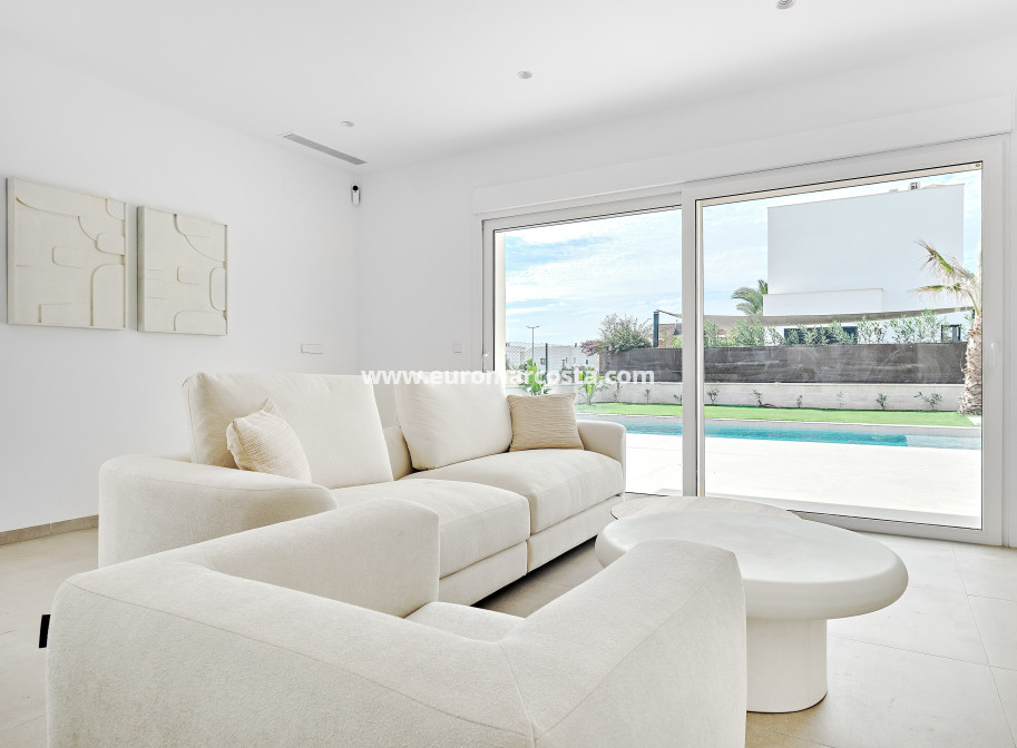 New Build - detached - Los Montesinos
