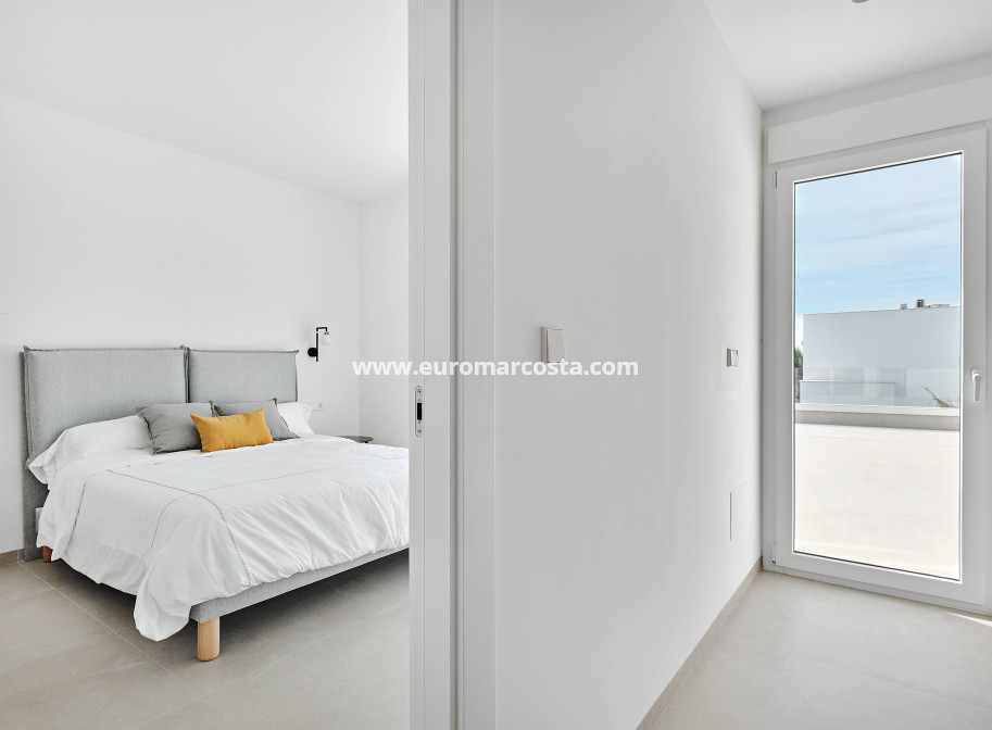 New Build - detached - Los Montesinos
