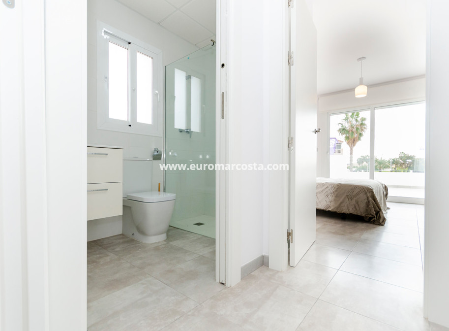 New Build - terraced - Torrevieja - TORREVIEJA