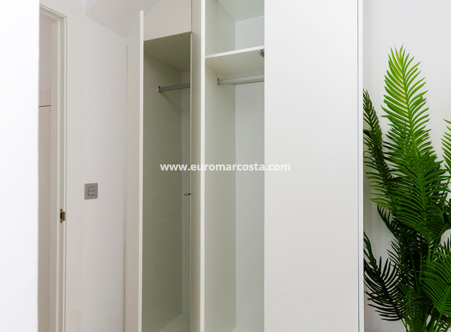 New Build - terraced - Torrevieja - TORREVIEJA