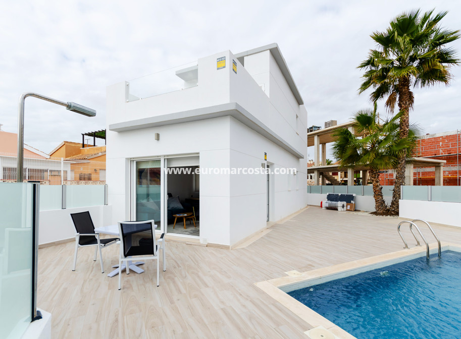 New Build - terraced - Torrevieja - TORREVIEJA