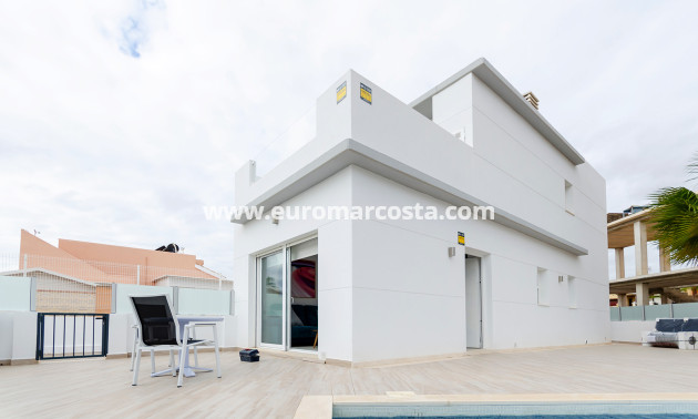 New Build - terraced - Torrevieja - TORREVIEJA