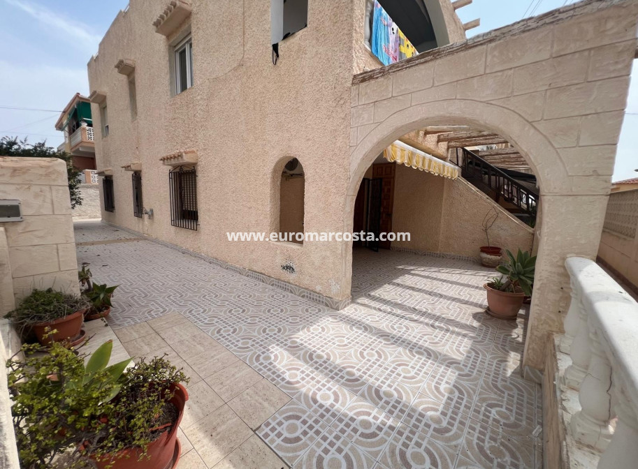Venta - Bungalow Planta Baja - La Mata
