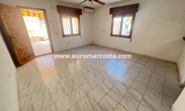 Venta - Bungalow Planta Baja - La Mata