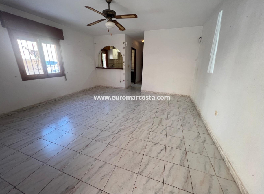 Venta - Bungalow Planta Baja - La Mata