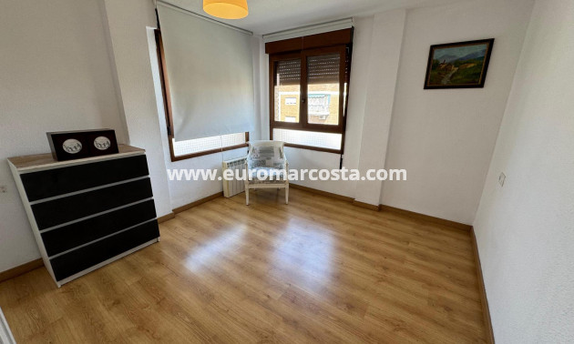 Venta - Apartamento / piso - Torrevieja - TORREVIEJA