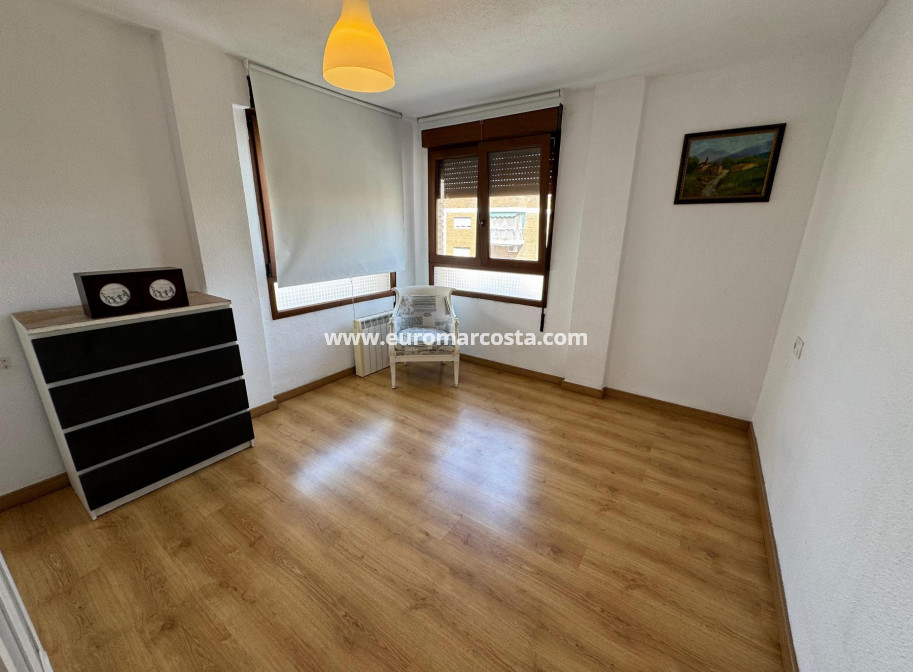 Venta - Apartamento / piso - Torrevieja - TORREVIEJA
