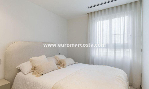 Venta - Apartamento / piso - Torrevieja - TORREVIEJA