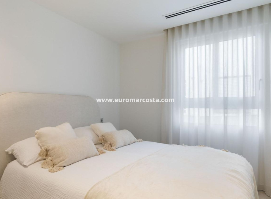 Venta - Apartamento / piso - Torrevieja - TORREVIEJA