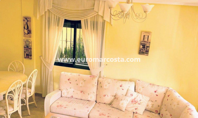 Sale - Chalet - Orihuela Costa