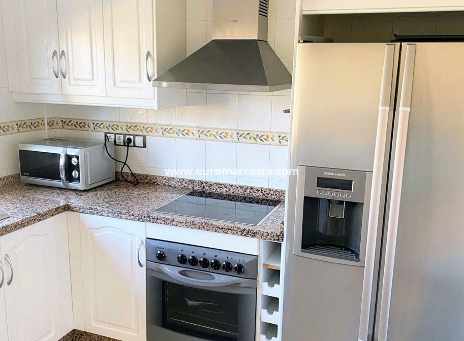 Sale - Chalet - Orihuela Costa