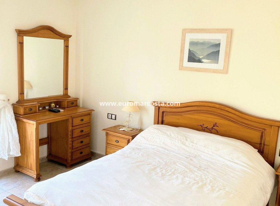 Sale - Chalet - Orihuela Costa