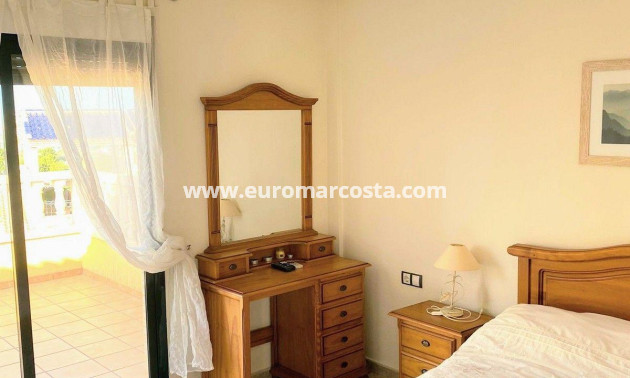 Sale - Chalet - Orihuela Costa