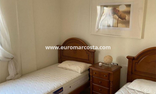 Sale - Chalet - Orihuela Costa
