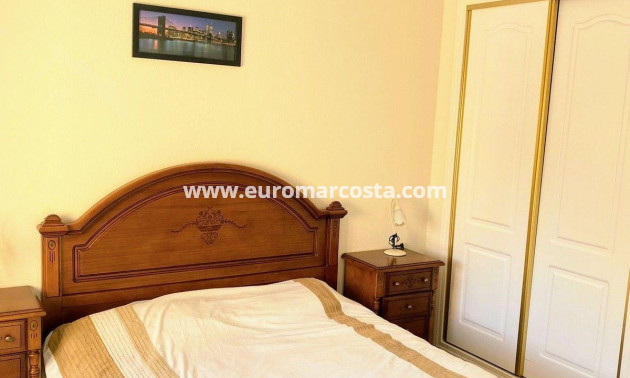 Sale - Chalet - Orihuela Costa