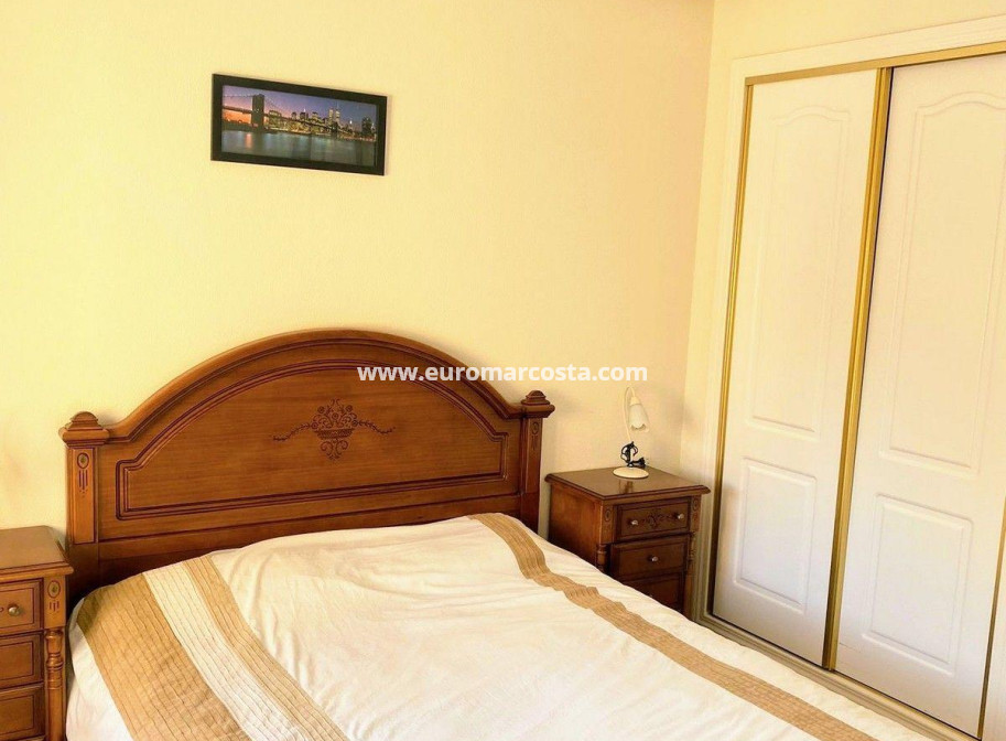 Sale - Chalet - Orihuela Costa