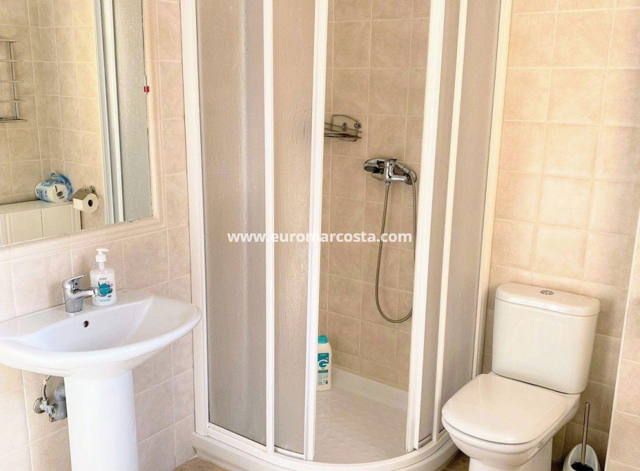 Sale - Chalet - Orihuela Costa