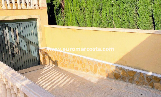 Sale - Chalet - Orihuela Costa