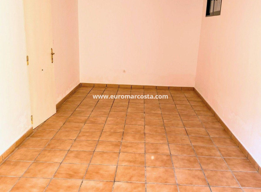 Sale - Chalet - Orihuela Costa